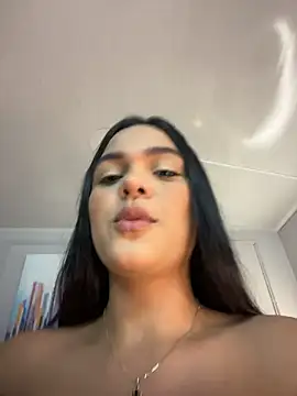 Bella-Ferrer online show from April 18, 6:34 pm