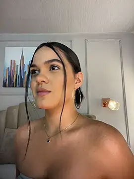 Bella-Ferrer online show from April 28, 6:24 pm