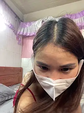 Emma 2603 online show from April 15, 1:51 pm