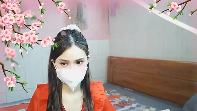 Emma 2603 online show from April 18, 3:49 pm