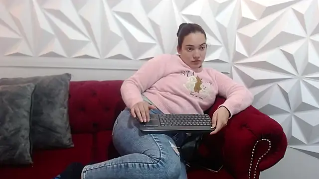 Snapshot of rose_0480 chatting on March 17, 3:15 pm rose 0480 online show from March 17, 3:15 pm