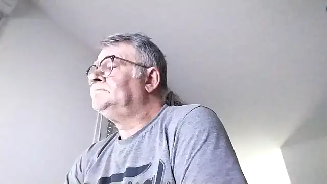 oura online show from May 3, 6:52 am