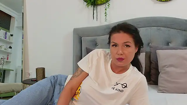 AnneRey online show from April 21, 7:25 am