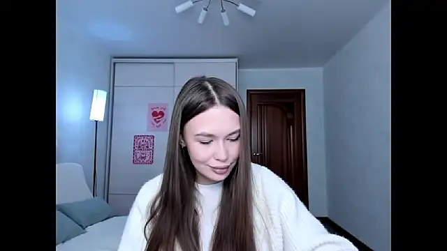 kittiangel00 online show from April 10, 4:39 am