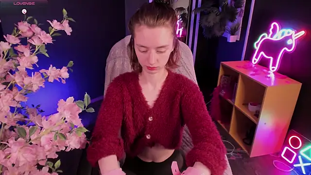 Pretty Victoria online show from April 26, 10:46 am