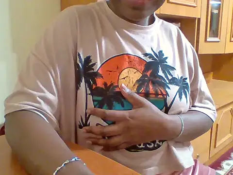 melaninebony2 online show from March 25, 6:30 am