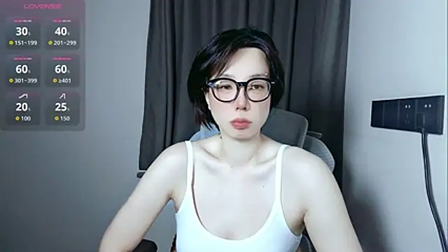 lin lin 520 520 online show from August 8, 3:58 pm