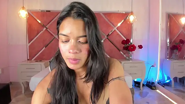 Samantha Elis1 online show from May 23, 3:16 pm