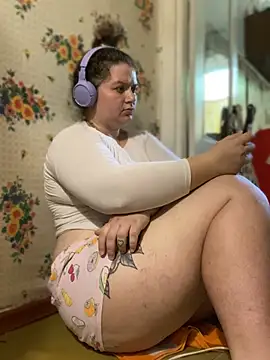 Nenssy555 online show from July 2, 12:22 pm