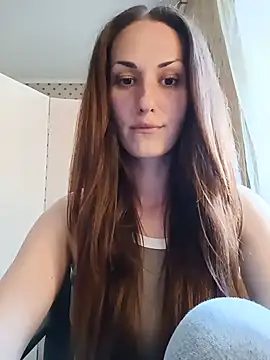 Snapshot of LunaCrystall chatting on May 22, 3:39 pm LunaCrystall online show from May 22, 3:39 pm