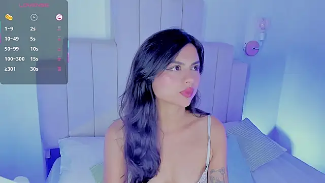 Zoee Kravitz online show from May 29, 10:30 pm