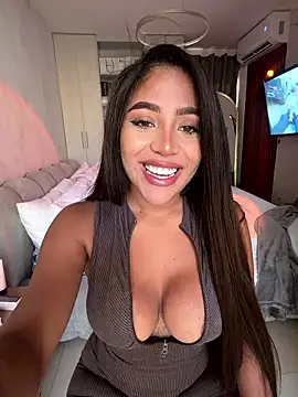 SaraValentina11 online show from May 22, 9:31 pm