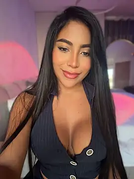 SaraValentina11 online show from May 26, 10:17 pm