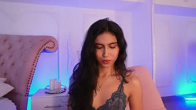 LucianaBlanco  online show from July 29, 8:51 pm