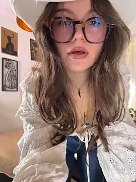 Tallulah Kinky online show from April 21, 7:39 pm