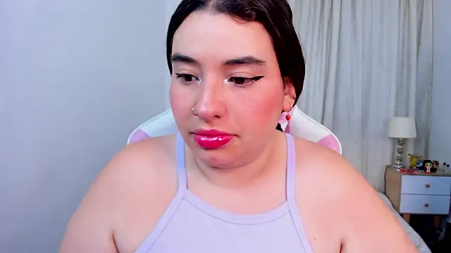 leidydrip  online show from May 18, 4:29 am
