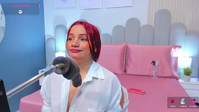 lia sucker online show from May 8, 3:12 am