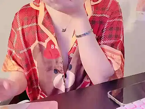 hunhun122 online show from June 28, 8:42 am