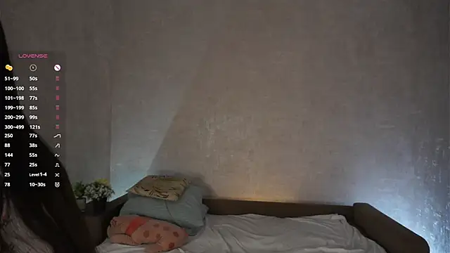 CherrylLlams online show from April 16, 6:09 pm