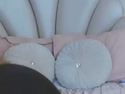 AnnieDesire online show from May 22, 4:52 am