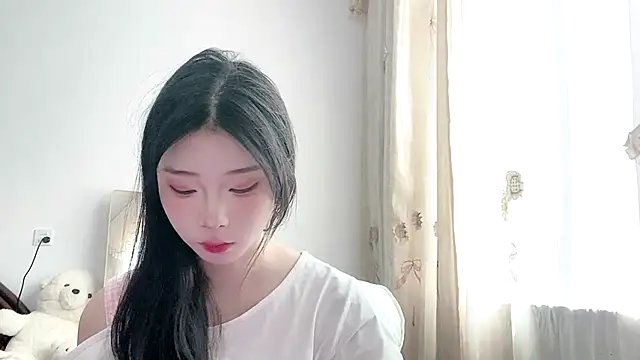 yiyibaby2026 online show from April 28, 2:27 am