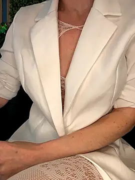 EvaliXiouss online show from April 13, 6:13 pm