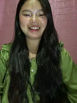 Motminhthoi online show from April 3, 7:50 am