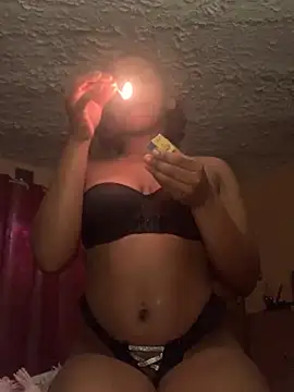 Snapshot of Caramel_Beauty chatting on July 4, 3:56 am Caramel Beauty online show from July 4, 3:56 am