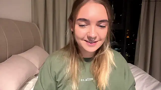 RoxyWet online show from May 22, 2:33 pm