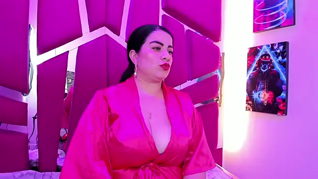 Emilyy Moon  online show from June 5, 6:52 am