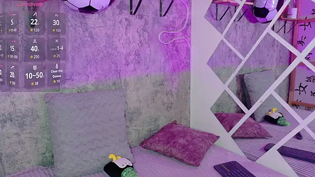 Sophia xoxo1 online show from July 18, 1:48 pm