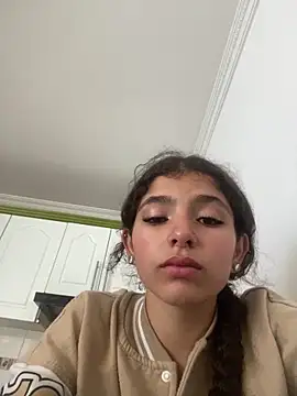 LINDA EF online show from April 18, 12:31 pm