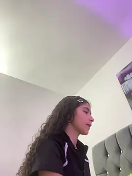 LINDA EF online show from April 26, 12:58 pm