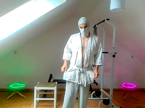 NinjaLaser online show from May 6, 11:26 am