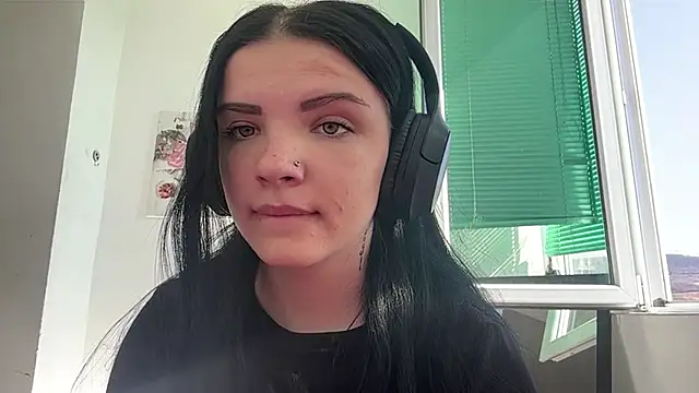 Kateqte online show from March 14, 11:04 am