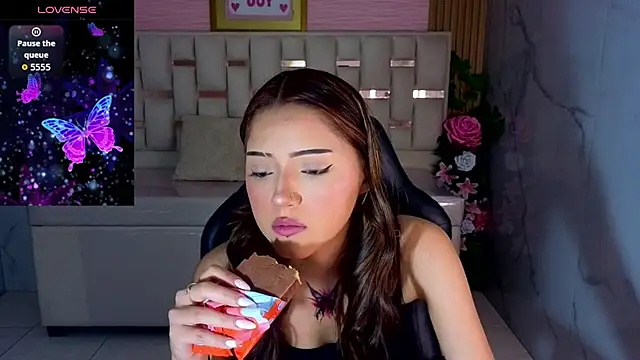 veronicaa s online show from July 23, 7:56 pm