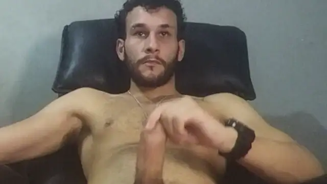 Snapshot of Fmulletdaddy chatting on March 14, 12:06 am Fmulletdaddy online show from March 14, 12:06 am