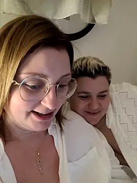 duotroublant online show from April 1, 9:23 pm