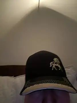 Elcolombianoo online show from April 18, 11:38 pm