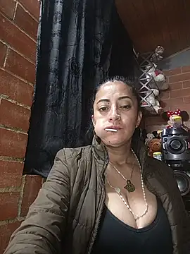 Snapshot of Alexandrina chatting on July 5, 1:29 pm Alexandrina online show from July 5, 1:29 pm