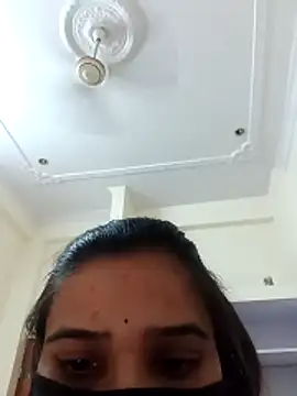 Snapshot of saniya_008 chatting on April 10, 7:35 am saniya 008 online show from April 10, 7:35 am