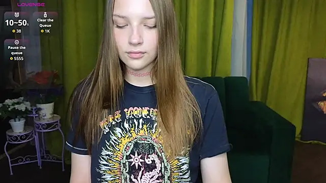 Snapshot of DariaAngels chatting on June 12, 5:34 pm DariaAngels online show from June 12, 5:34 pm