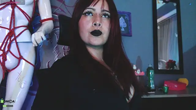 Snapshot of Regina_Iris chatting on July 11, 1:30 am Regina Iris online show from July 11, 1:30 am
