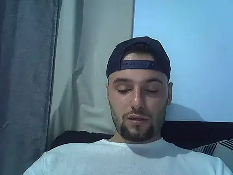 piazaocwb23 online show from April 8, 2:33 am