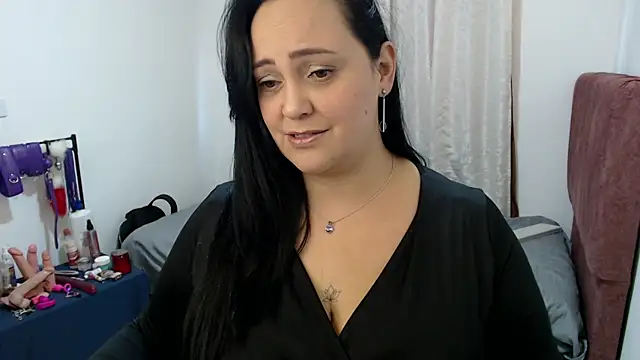 Veroniicabbw  online show from July 6, 12:35 pm