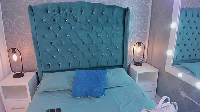 EmmaCame online show from June 17, 7:37 pm