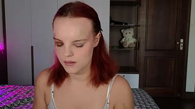 mollybossy online show from June 26, 12:48 am