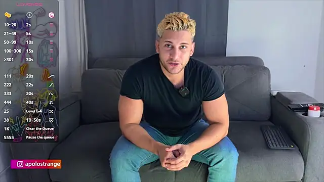 Snapshot of apolo_strange chatting on July 15, 5:40 pm apolo strange online show from July 15, 5:40 pm