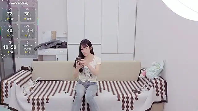 Lixue001 online show from March 14, 9:37 am