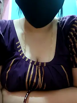 tulidas96778 online show from April 13, 10:43 am